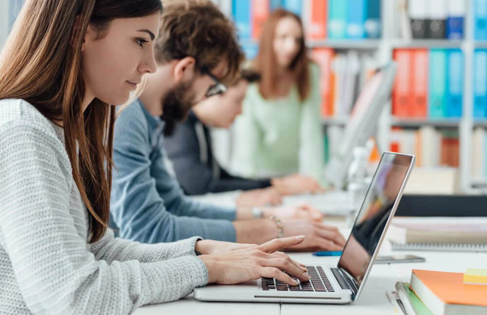 Entenda como a psicologia de aprendizagem para adultos norteia a formação nas empresas